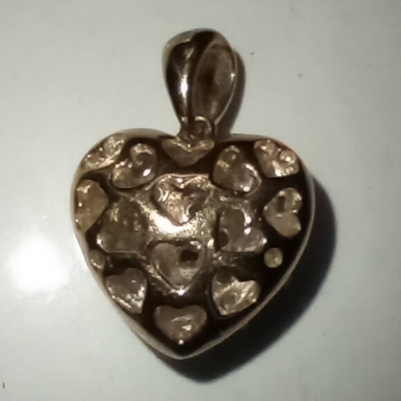 14Kt Yellow Gold 1/4-Carat Diamond Reversible Puffed-Heart Pendant - Picture 1 of 6